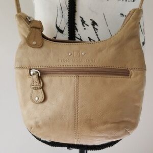 Stone Mountain Crossbody Caramel Little Bag